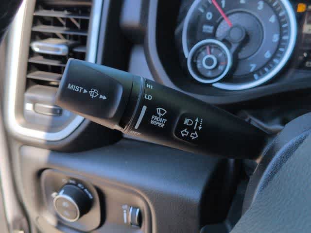 Used 2022 RAM 1500 Big Horn AWD/4WD image 25