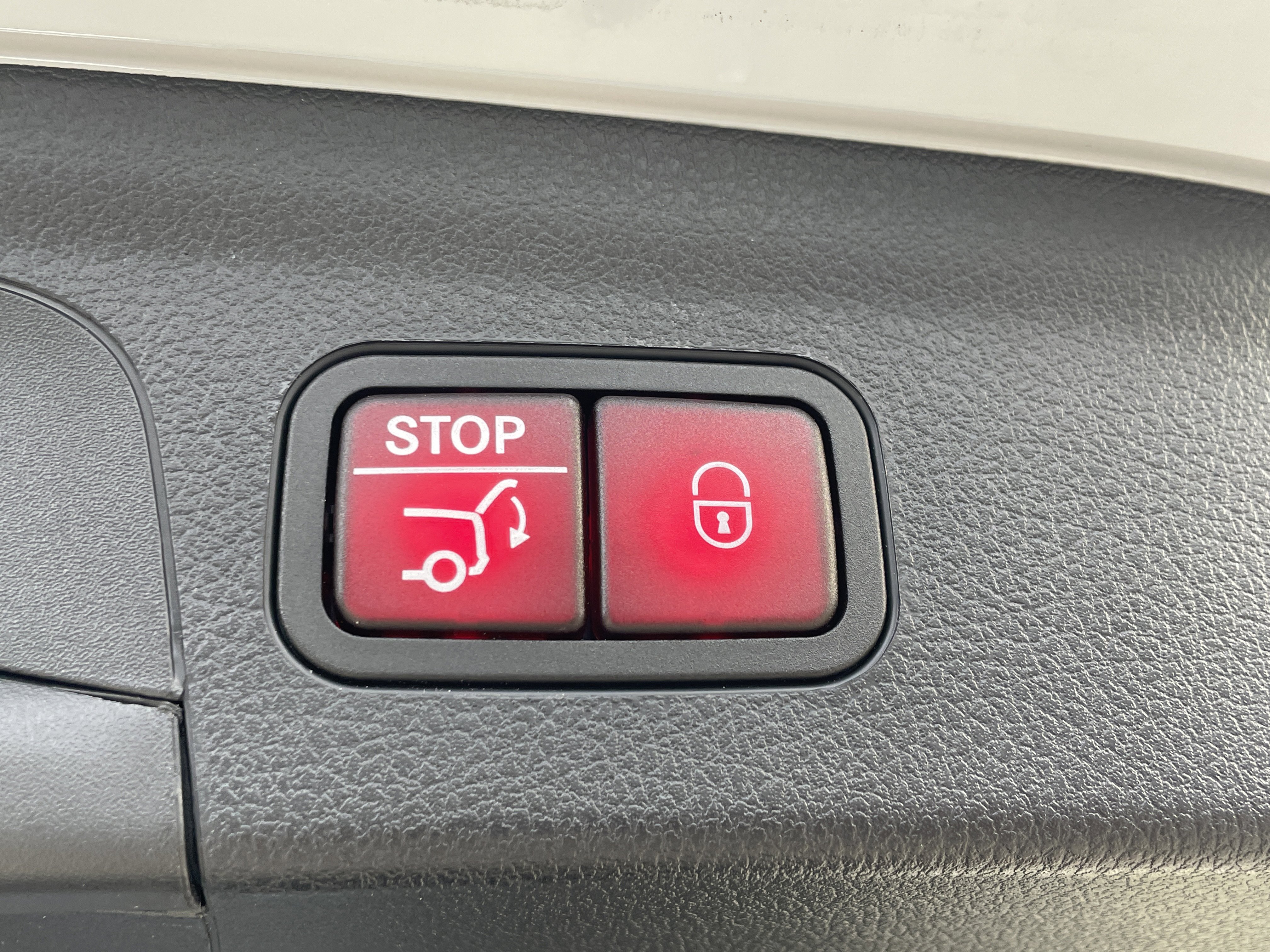 Certified 2024 Mercedes-Benz GLE 53 AMG 4MATIC image 12