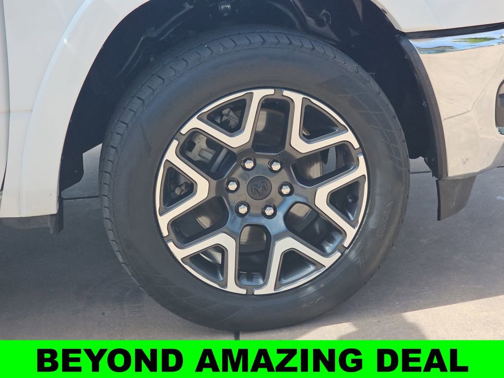 Used 2025 RAM 1500 Laramie AWD/4WD image 42