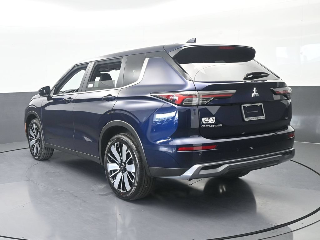 New 2026 Mitsubishi Outlander SE FWD image 4