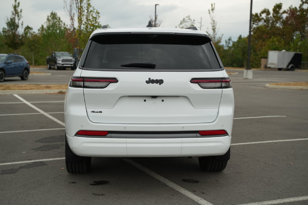 New 2027 Jeep Grand Cherokee L Limited AWD/4WD image 6