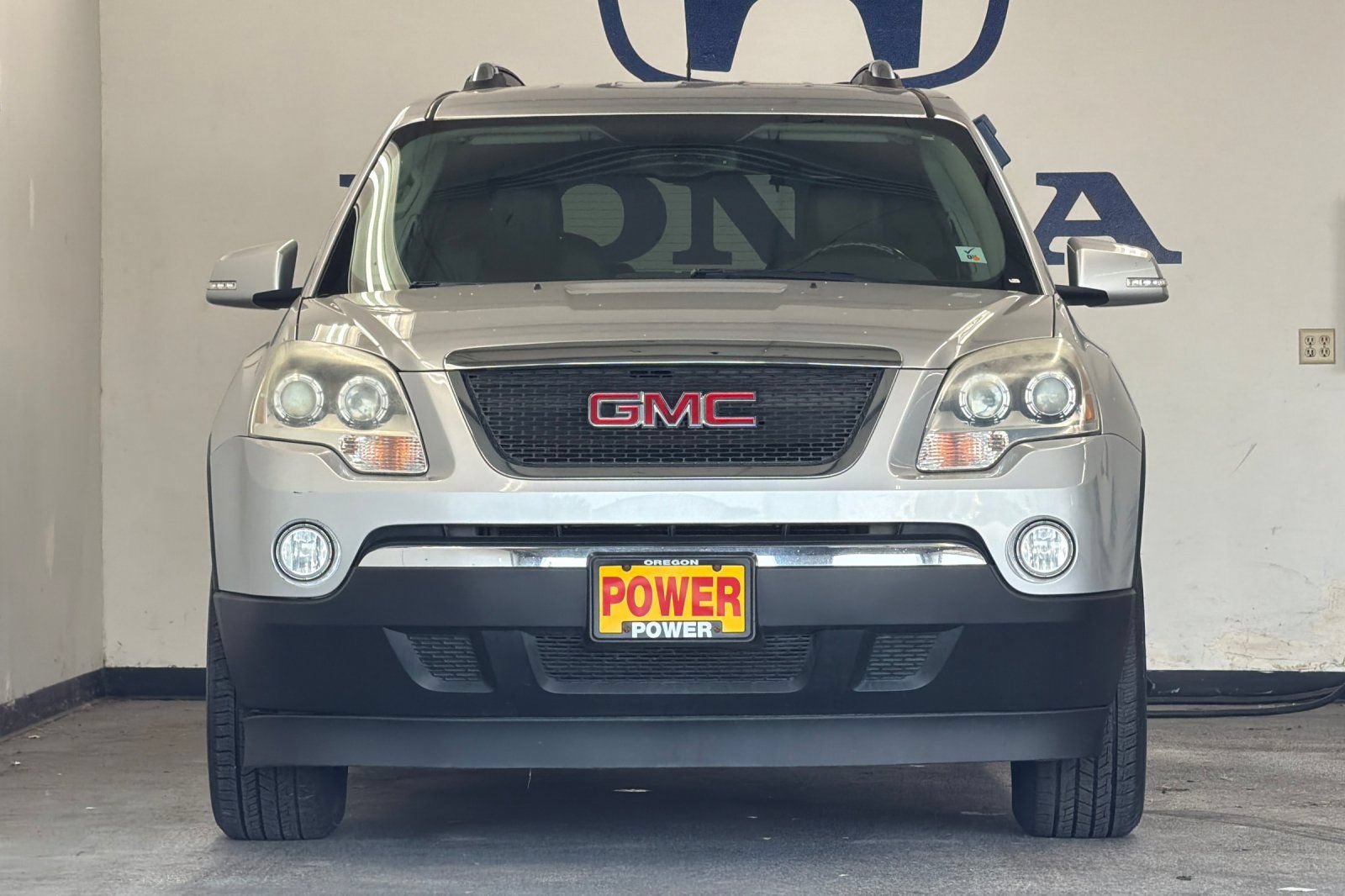 Used 2009 GMC Acadia SLT w/ Visibility Package FWD image 8