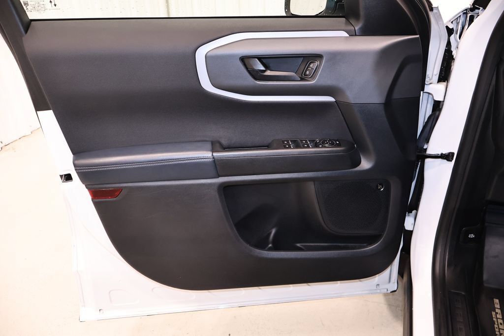 Certified 2022 Ford Bronco Sport Outer Banks w/ Tech Package AWD/4WD image 12