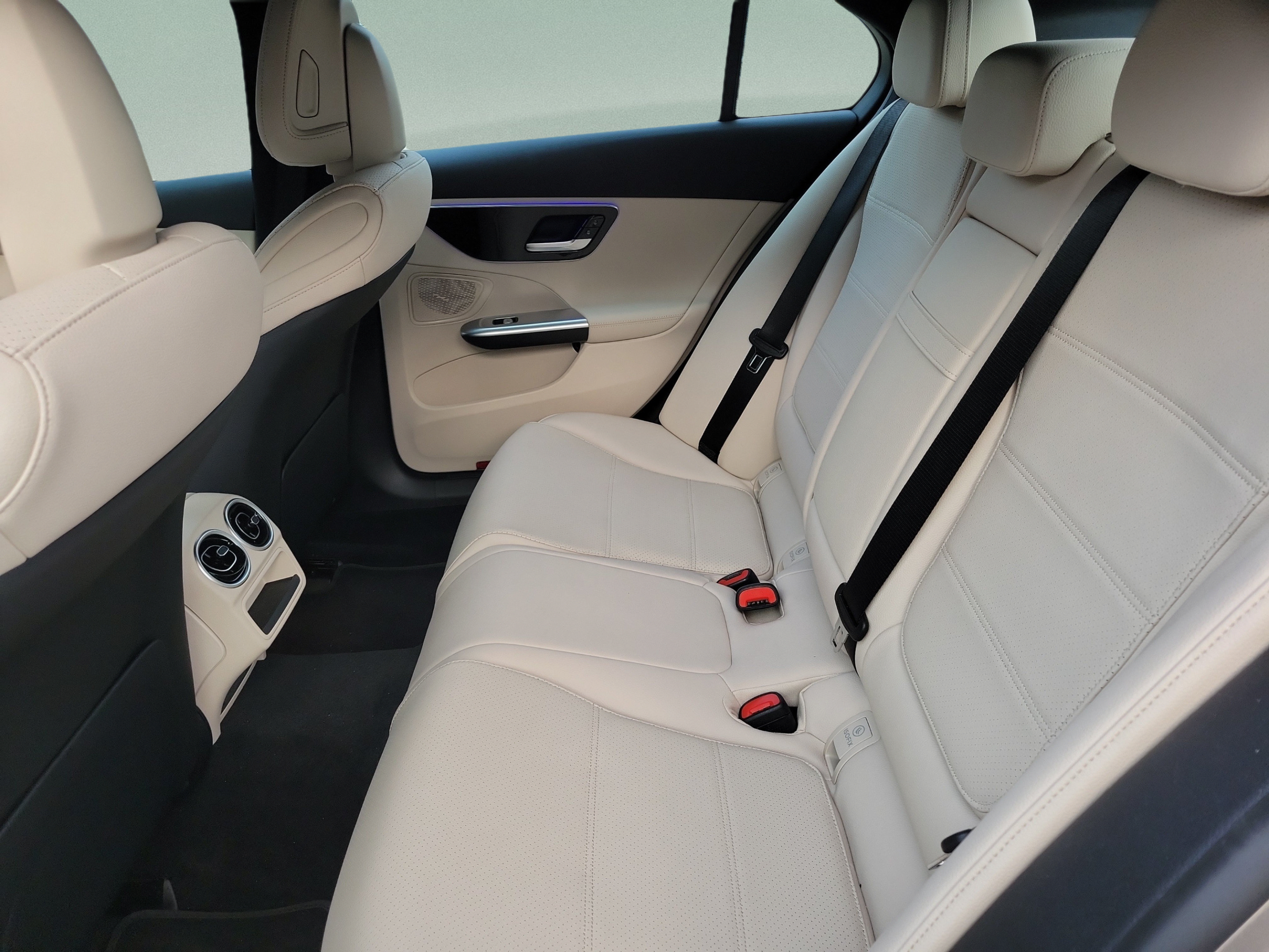Used 2023 Mercedes-Benz C 300 Sedan image 6