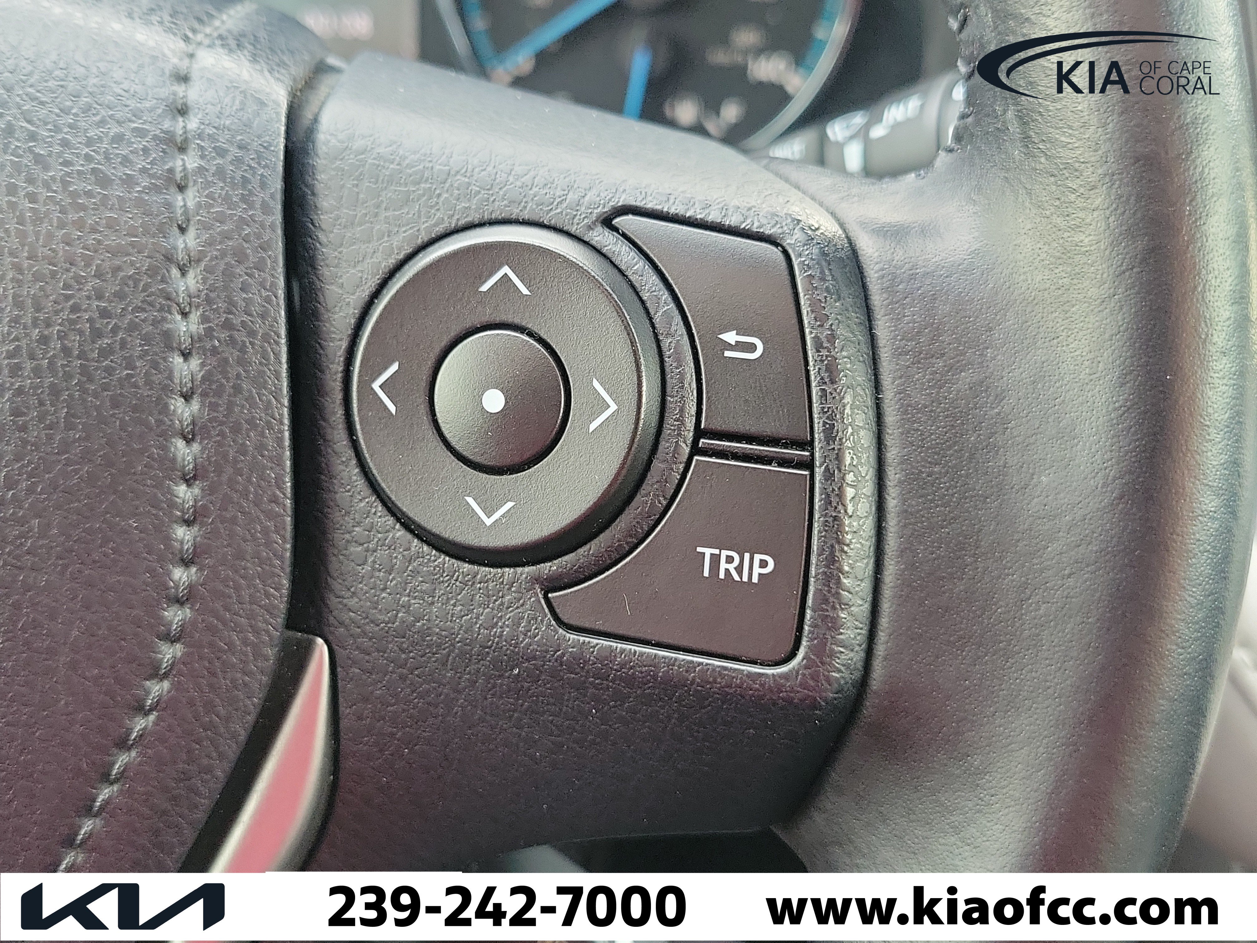 Used 2016 Toyota RAV4 XLE AWD/4WD image 28
