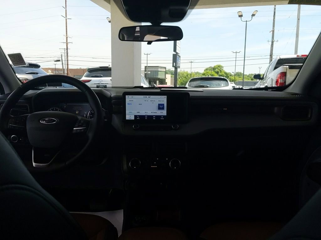 Used 2024 Ford Maverick Lariat AWD/4WD image 16