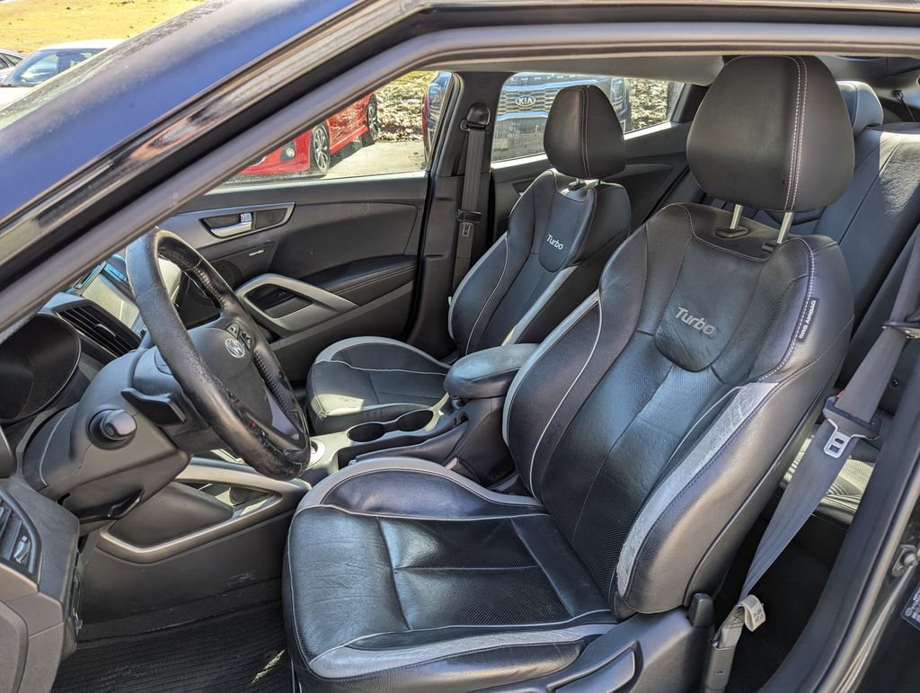 Used 2013 Hyundai Veloster Turbo image 8