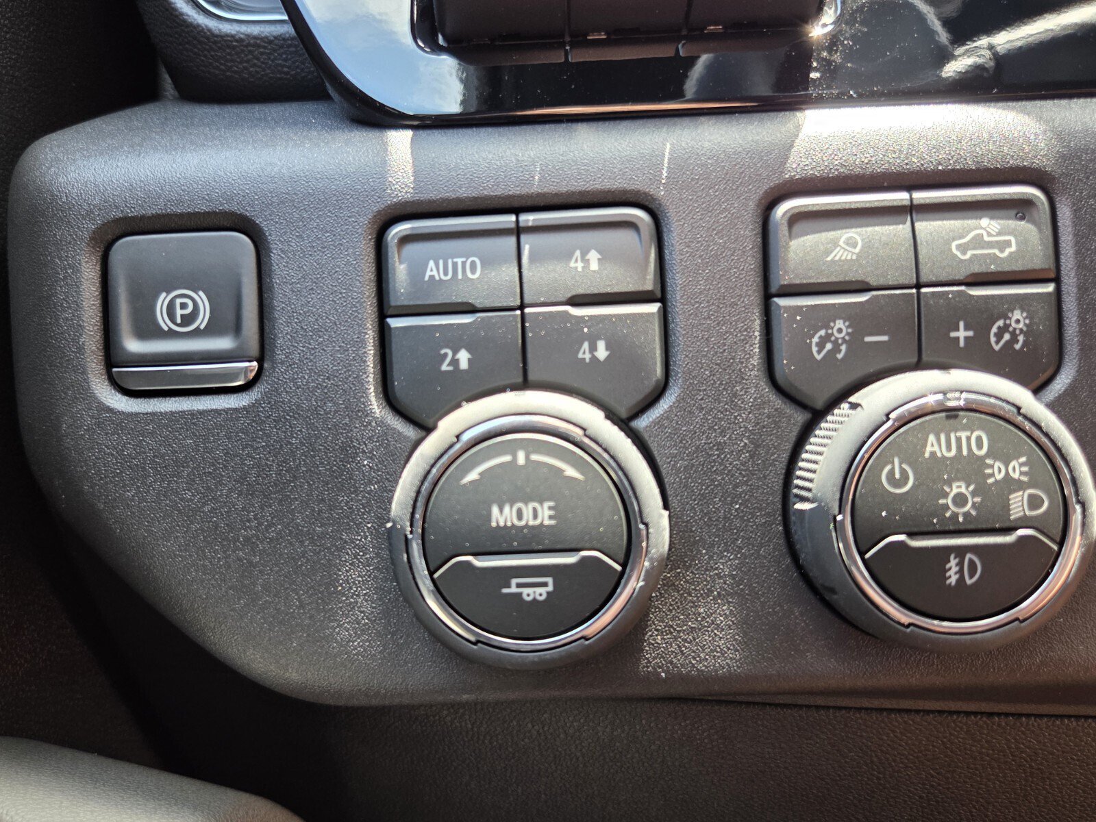 New 2026 Chevrolet Silverado 1500 ZR2 AWD/4WD image 13