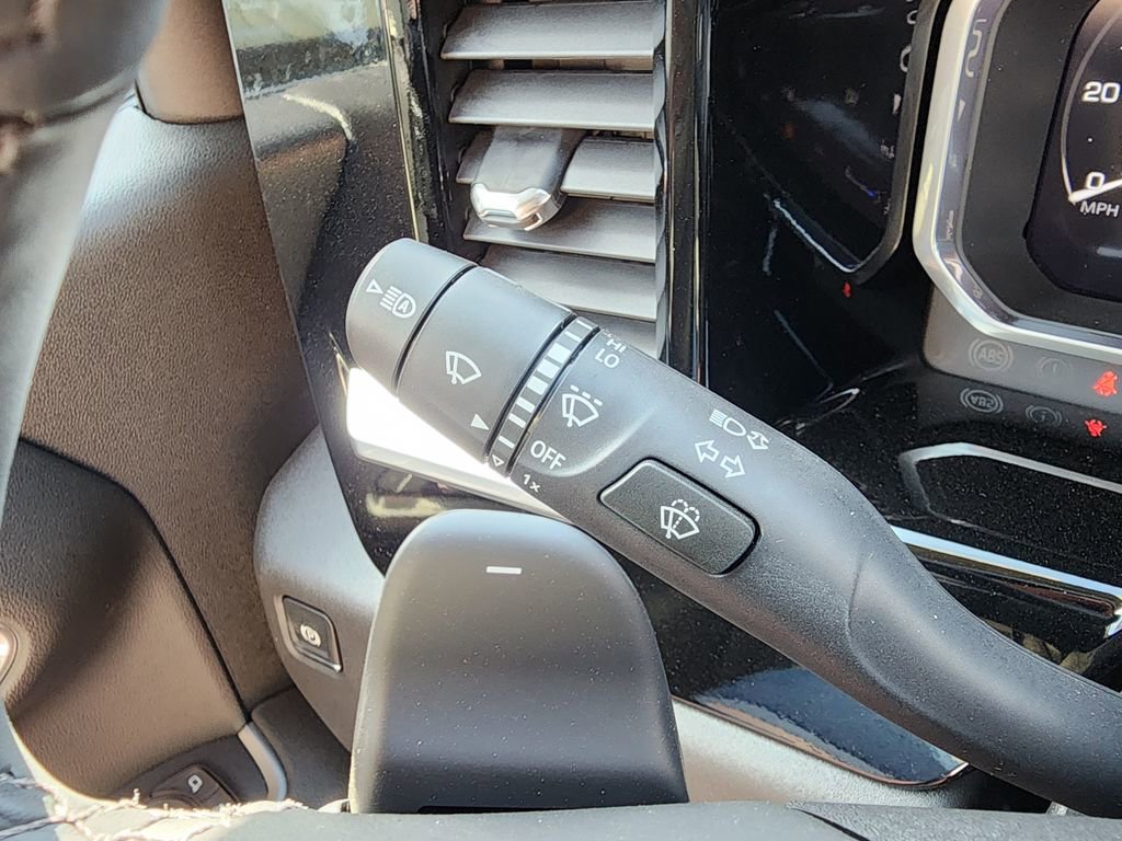 New 2026 GMC Sierra 1500 SLT image 23