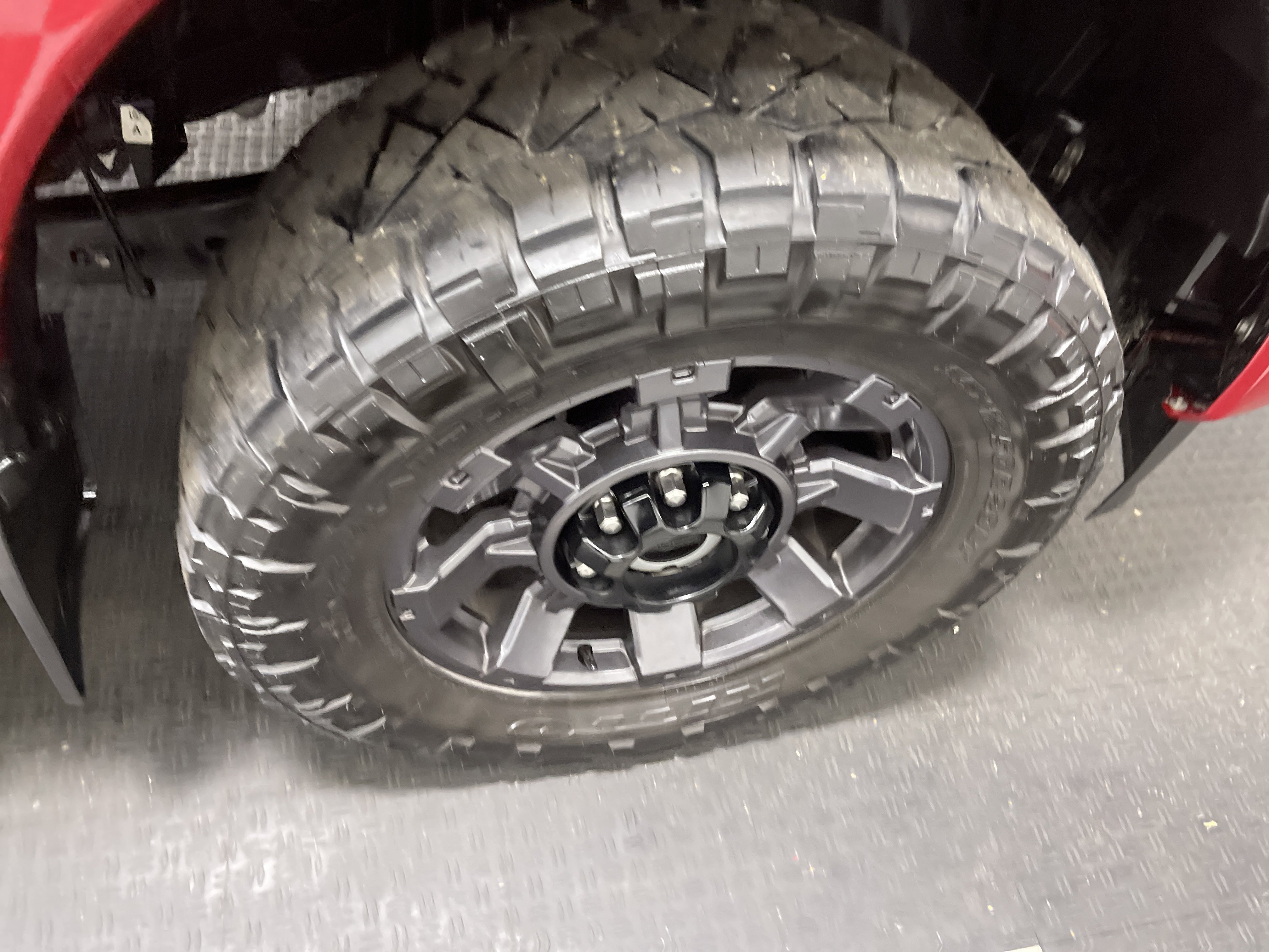 Used 2024 Ford F250 Lariat w/ Sport Appearance Package image 27