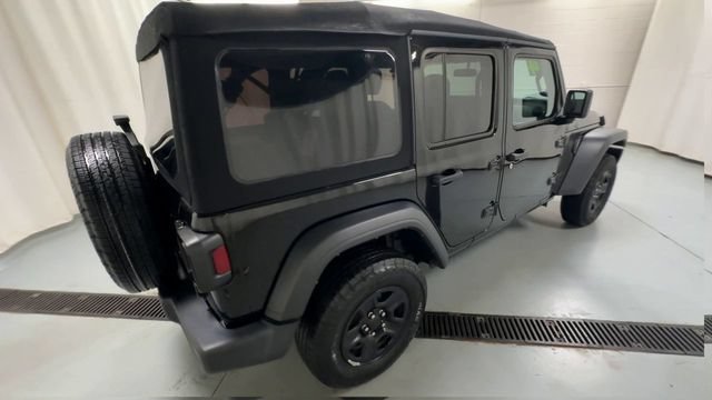 Used 2024 Jeep Wrangler Unlimited Sport AWD/4WD image 8