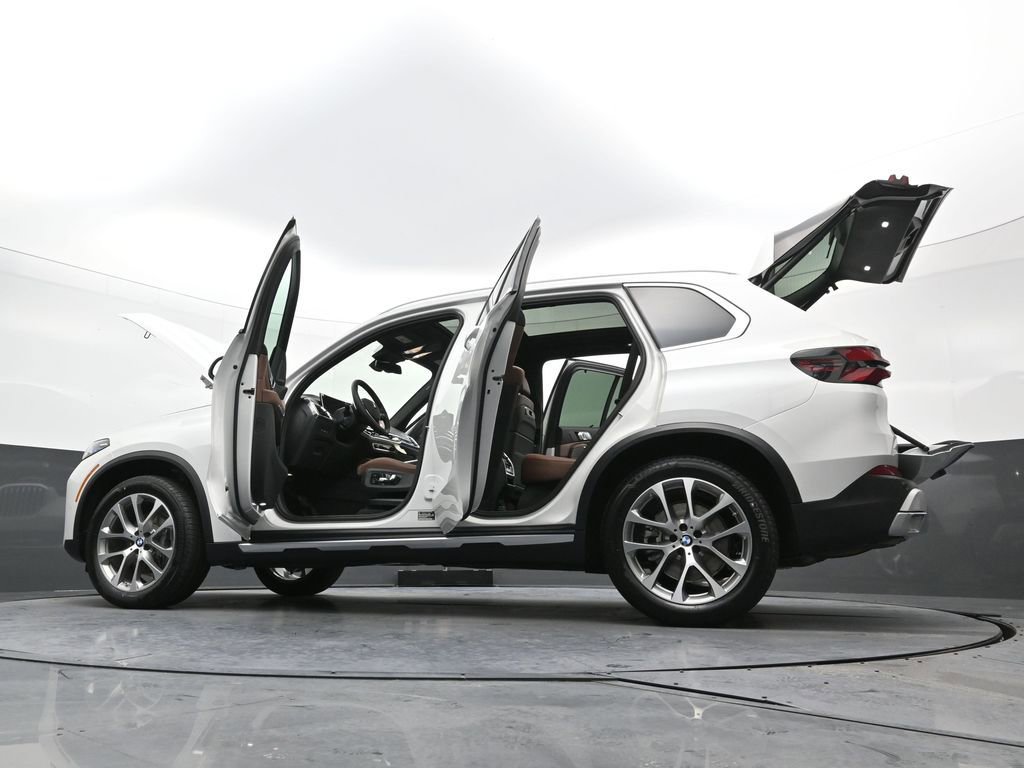 New 2026 BMW X5 xDrive40i AWD/4WD image 43