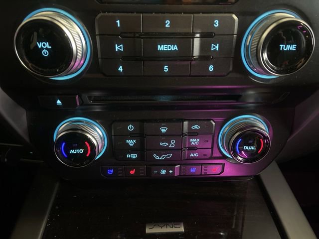 Used 2016 Ford F150 Platinum w/ Technology Package image 21