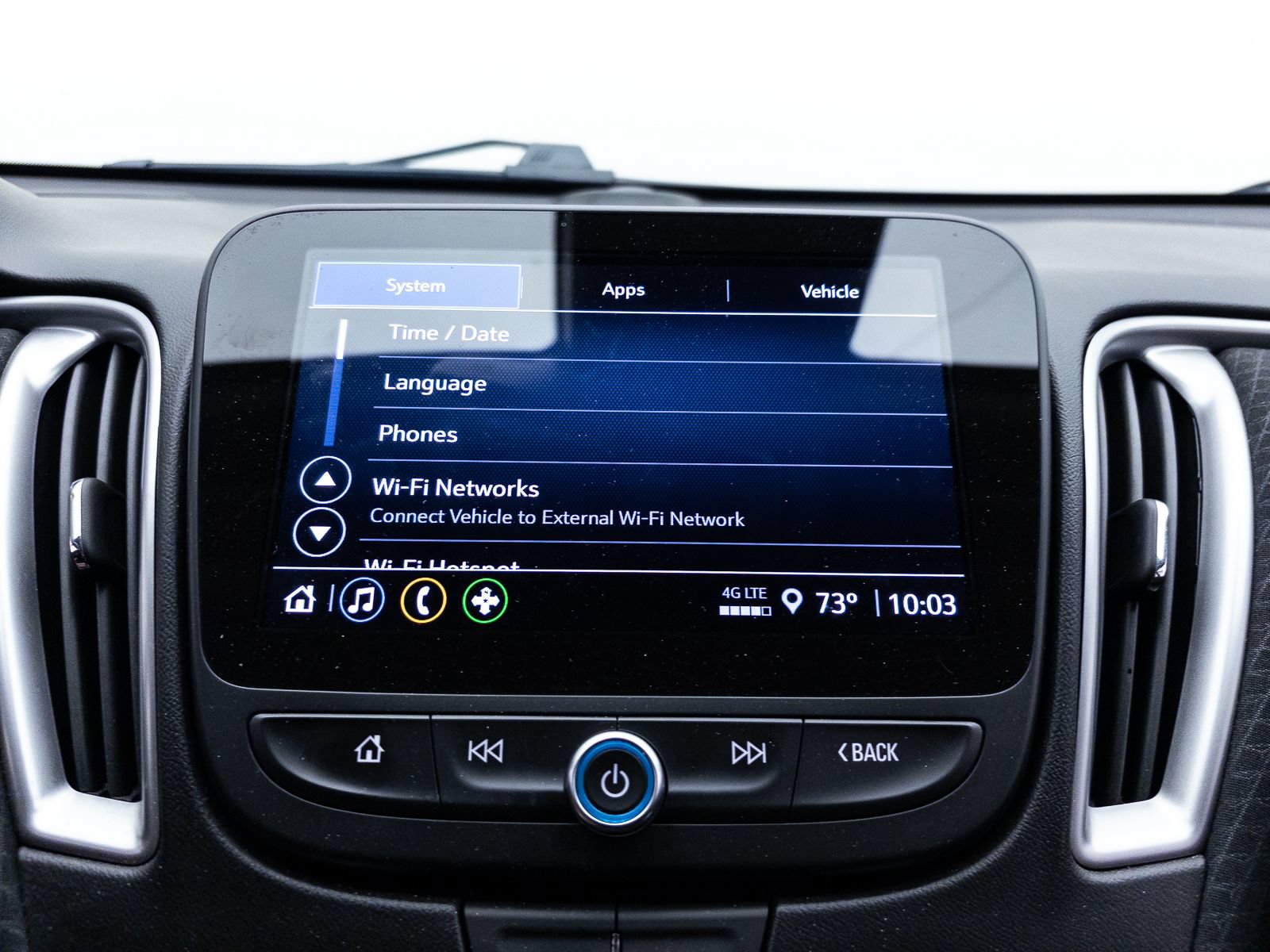 Used 2024 Chevrolet Malibu LS FWD image 18
