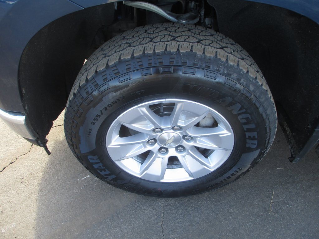 Used 2019 Chevrolet Silverado 1500 LT image 12