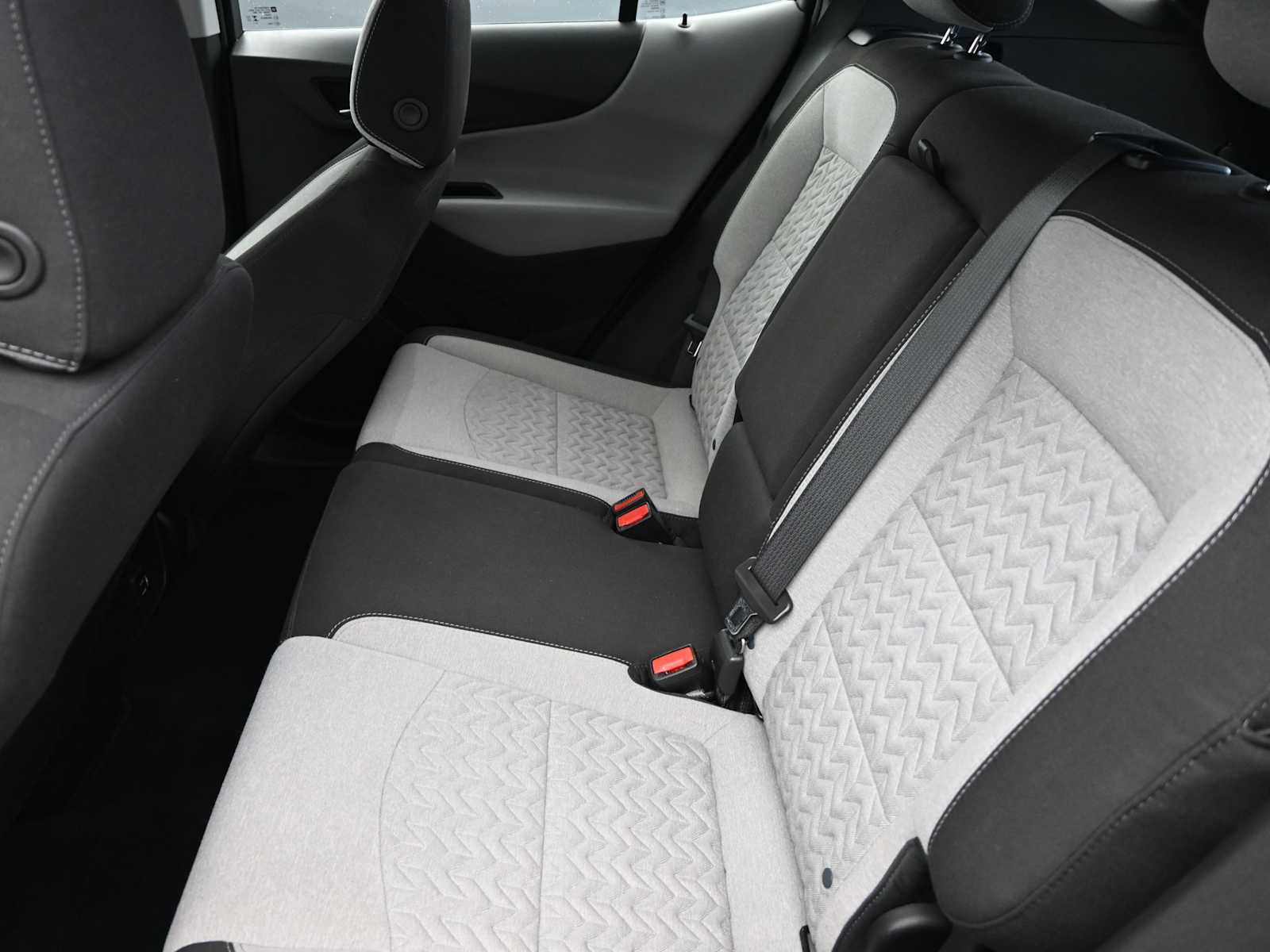 Used 2024 Chevrolet Equinox LS w/ Sport Edition image 19