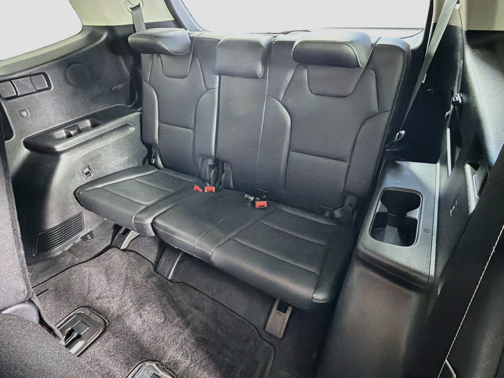 Used 2025 Kia Telluride LX FWD image 30