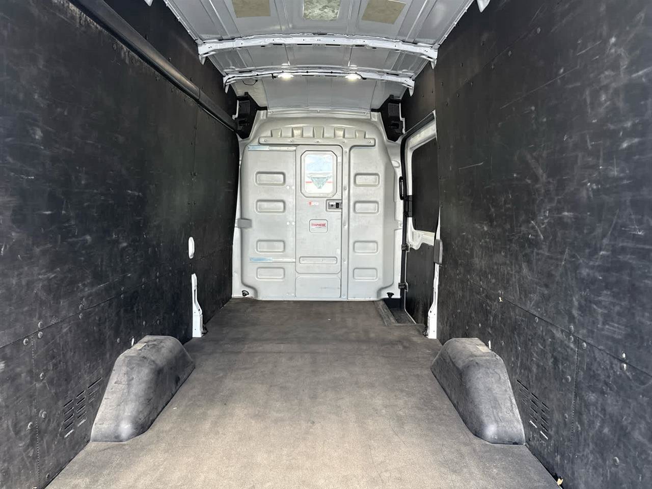 Used 2025 Ford Transit 250 148 High Roof Extended w/ Load Area Protection Package RWD image 17