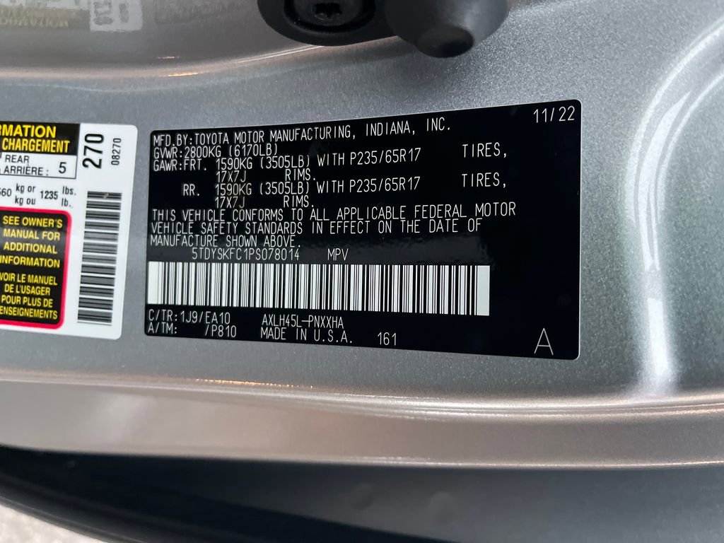 Certified 2023 Toyota Sienna XLE image 32