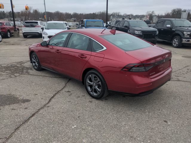 Used 2023 Honda Accord EX image 3