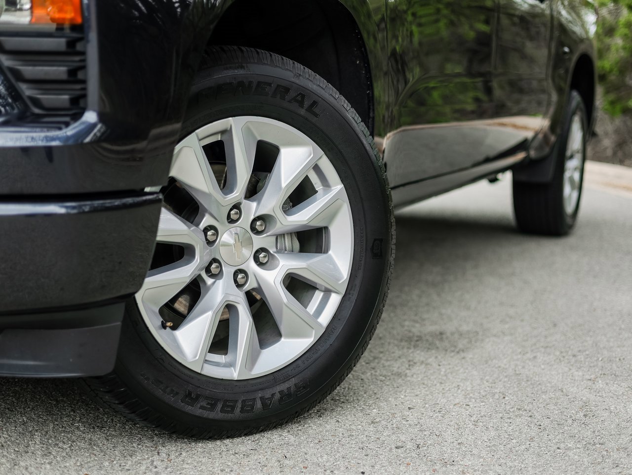 Used 2022 Chevrolet Silverado 1500 Custom image 11