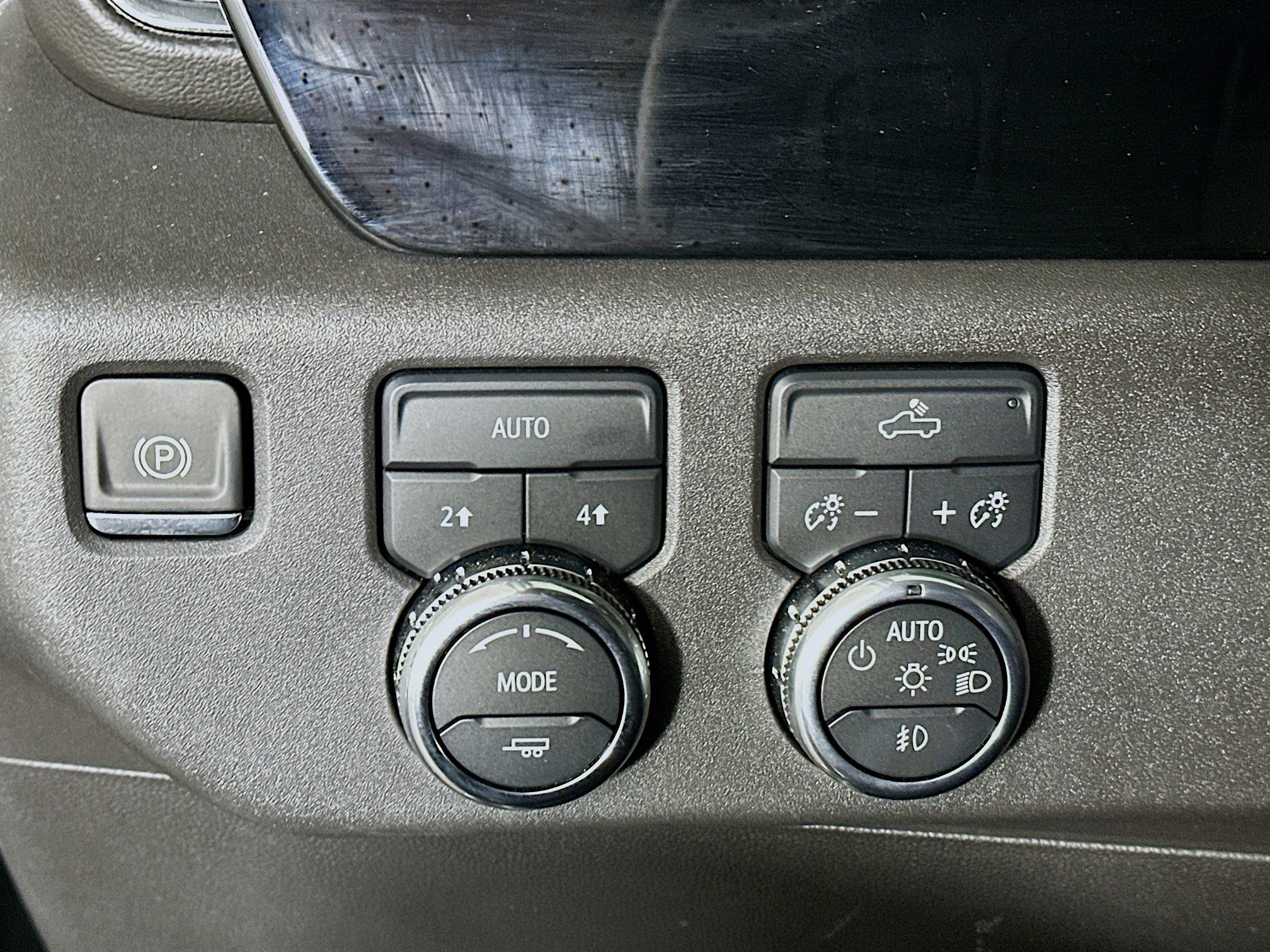 Used 2024 GMC Sierra 1500 Elevation image 17