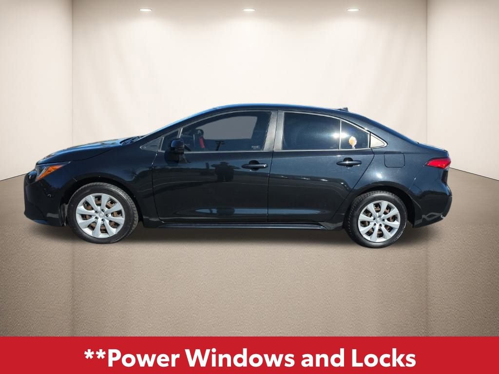 Used 2021 Toyota Corolla LE image 12
