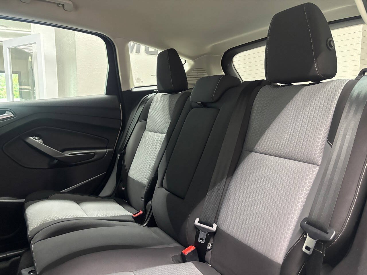 Used 2017 Ford C-MAX SE FWD image 18