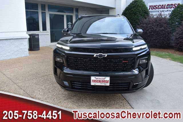 New 2026 Chevrolet Traverse RS w/ LPO, Floor Liner Package FWD image 4