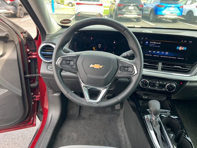 Certified 2024 Chevrolet Trax LT w/ Driver Confidence Package FWD image 15