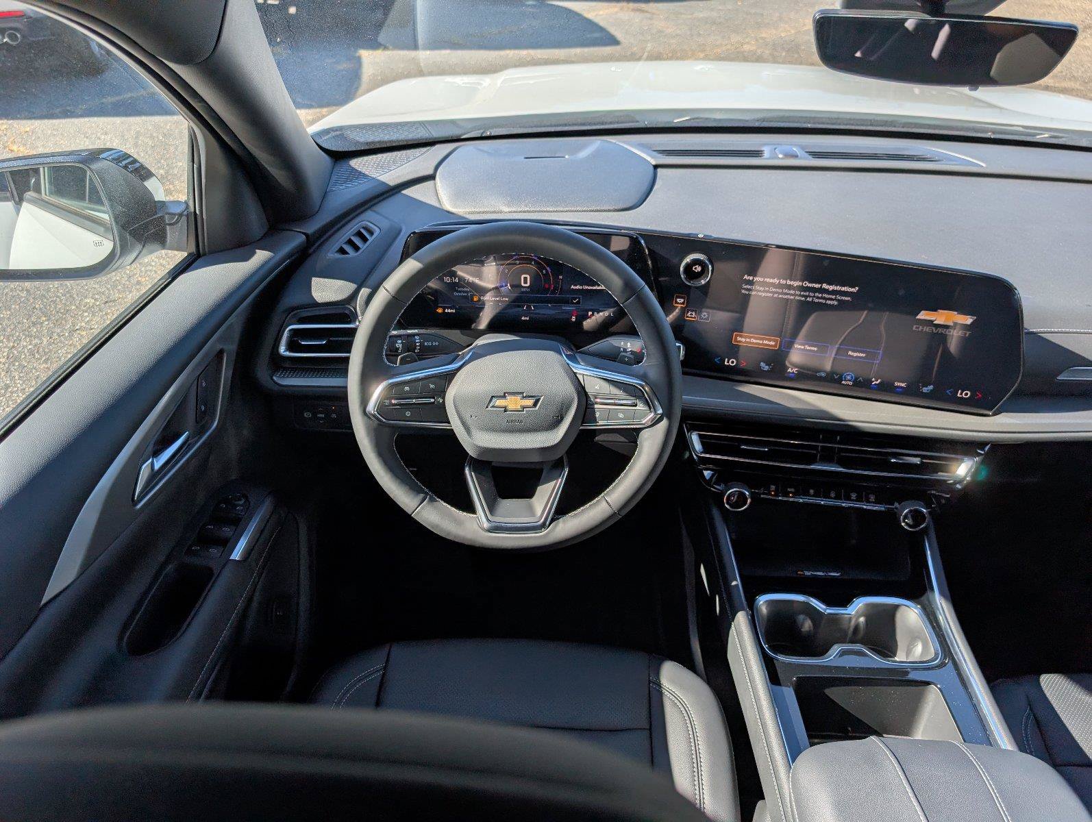 New 2027 Chevrolet Traverse LT w/ Driver Confidence Package FWD image 26