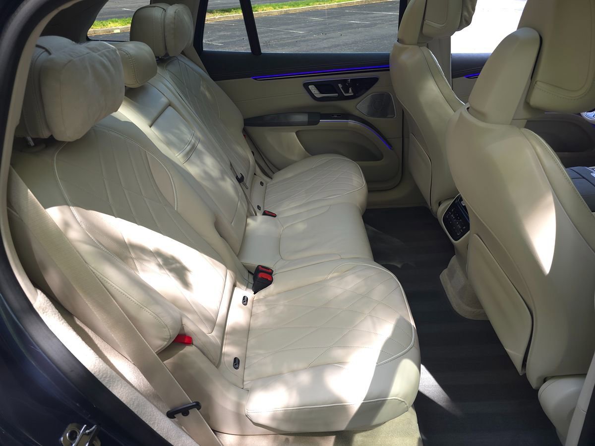 Used 2023 Mercedes-Benz EQS 580 4MATIC SUV image 22