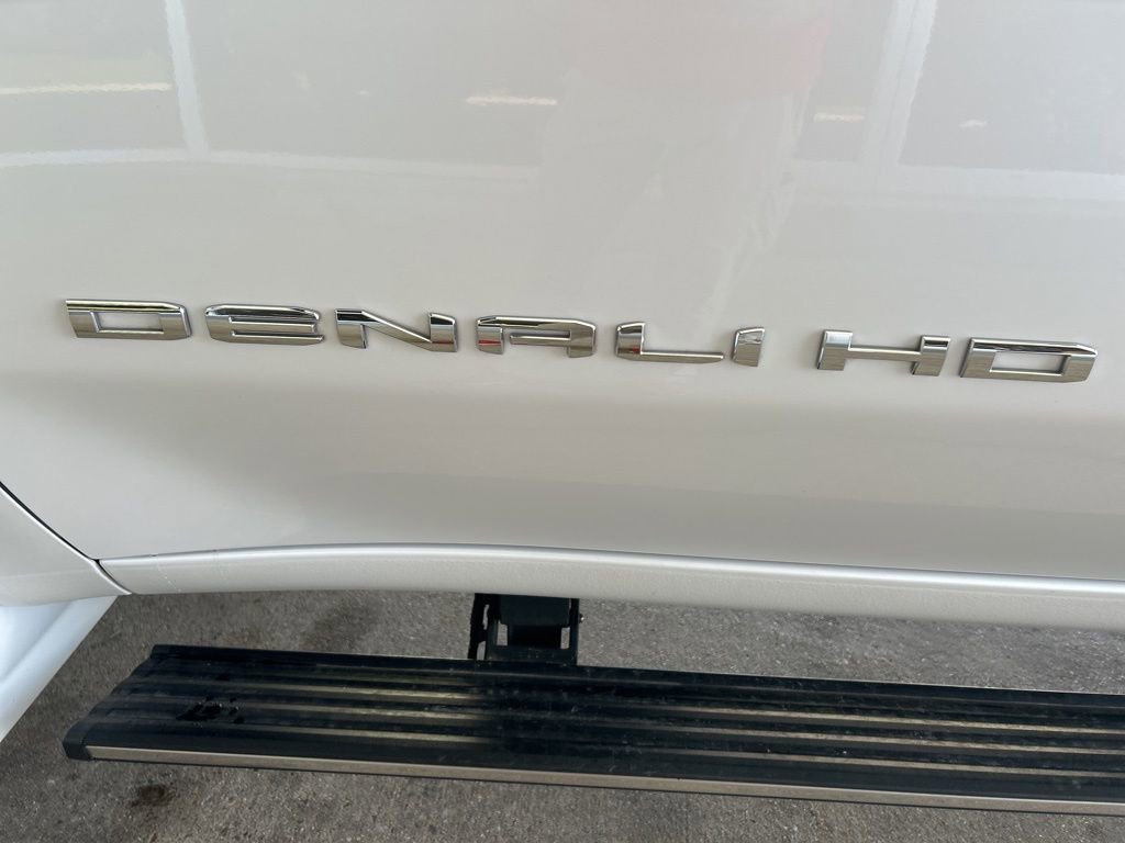Used 2023 GMC Sierra 2500 Denali w/ Denali Ultimate Package AWD/4WD image 34
