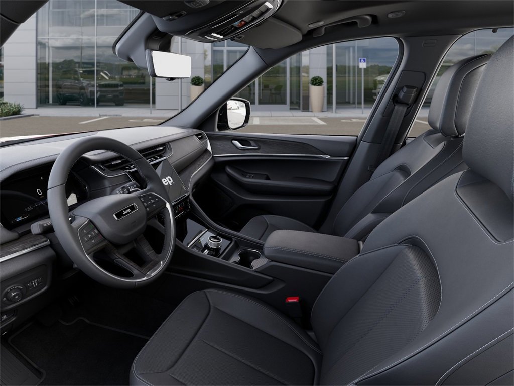 New 2025 Jeep Grand Cherokee Limited w/ Luxury Tech Group II image 44