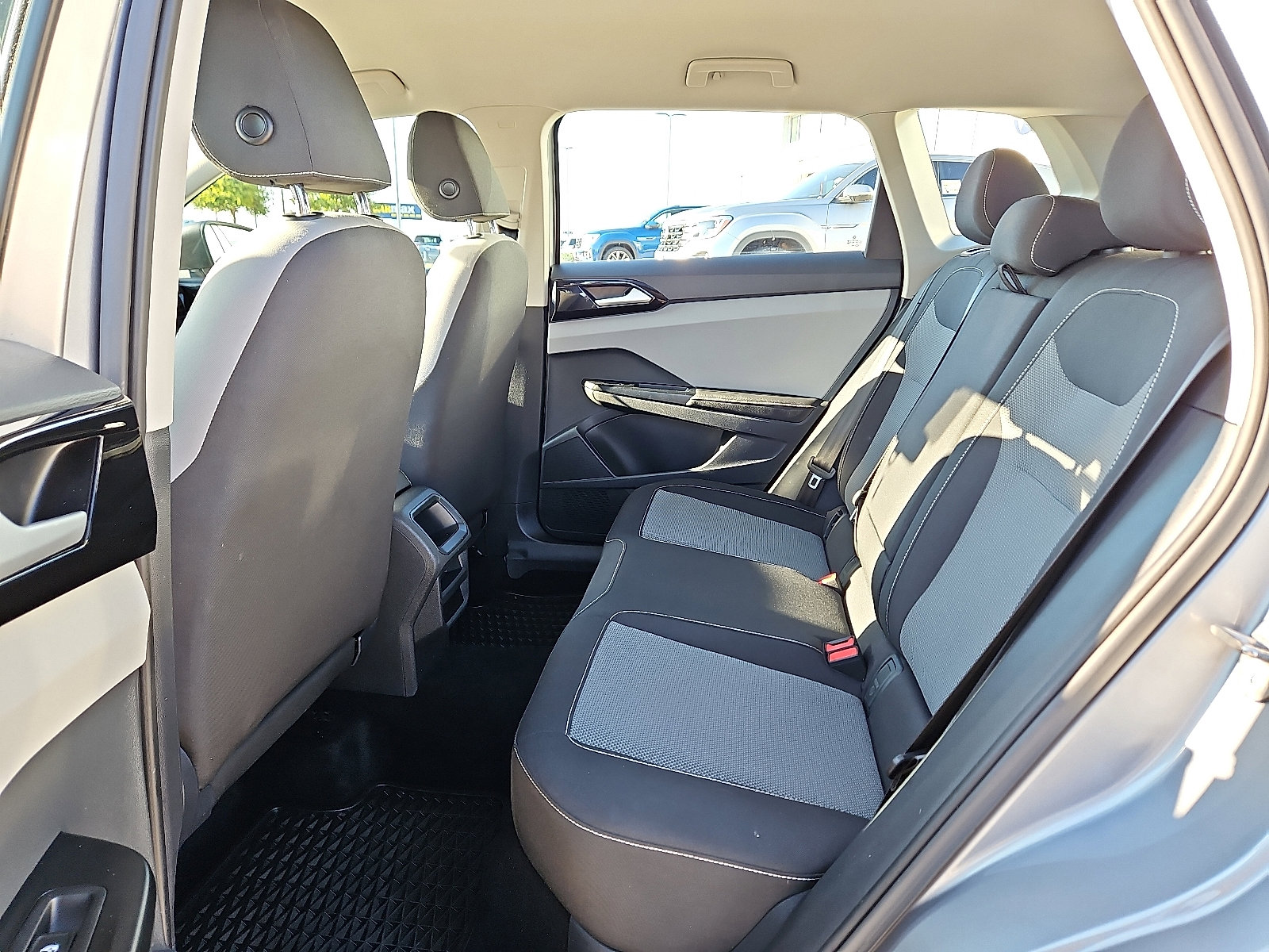 Certified 2024 Volkswagen Taos S image 9