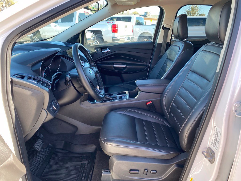 Used 2019 Ford Escape Titanium FWD image 31