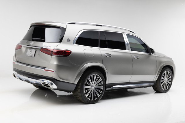 Used 2022 Mercedes-Benz Maybach GLS 600 4MATIC image 11