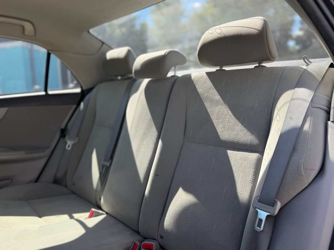 Used 2012 Toyota Corolla L FWD image 9