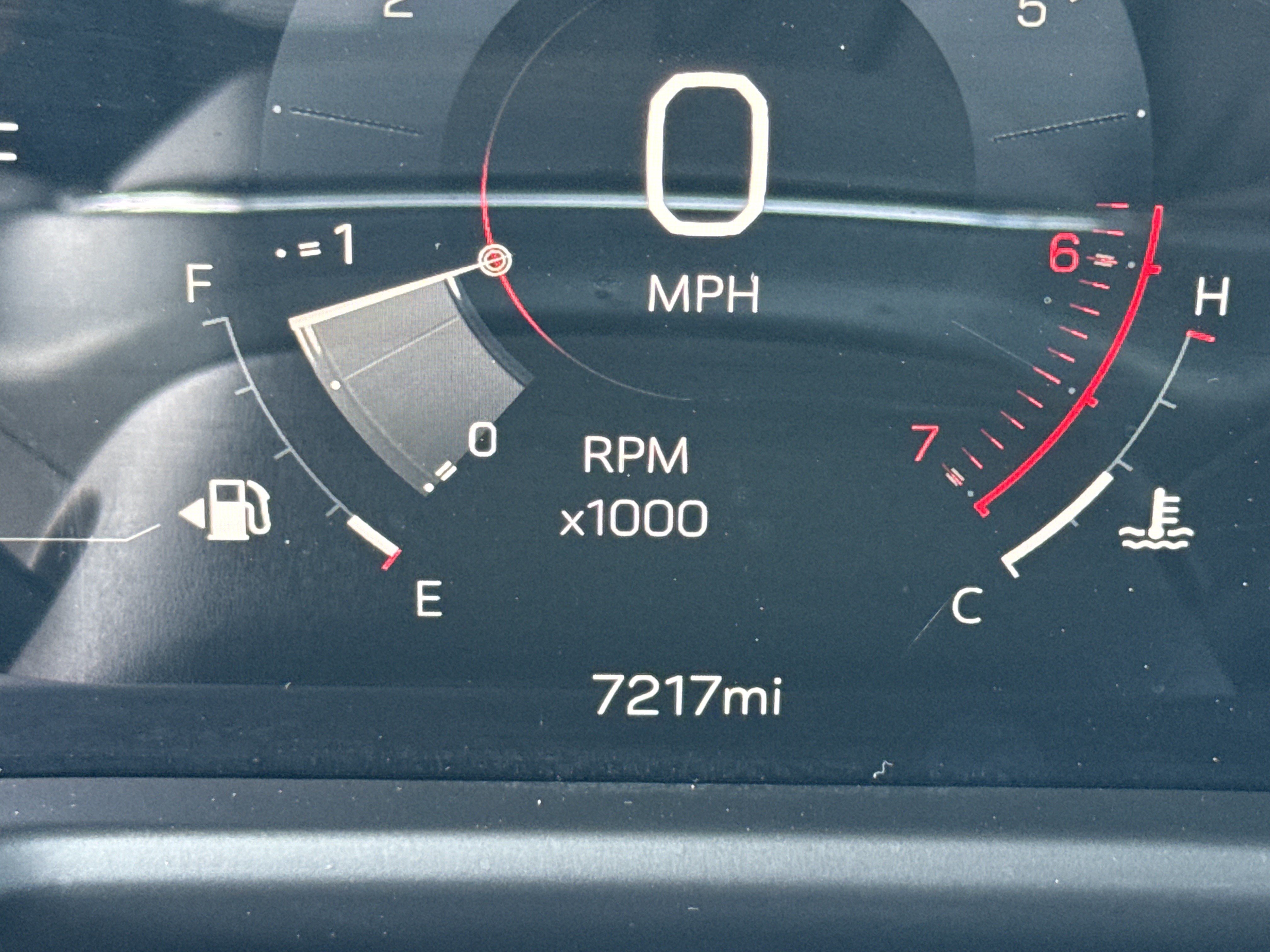 Used 2026 GMC Acadia Elevation w/ Elevation Premium Package FWD image 22