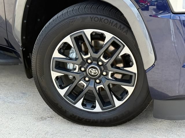 Used 2025 Toyota Sequoia Limited AWD/4WD image 2