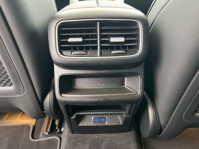 Used 2025 Mercedes-Benz GLE 450e 4MATIC image 9