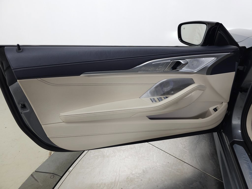 Used 2023 BMW M850i xDrive Convertible image 15