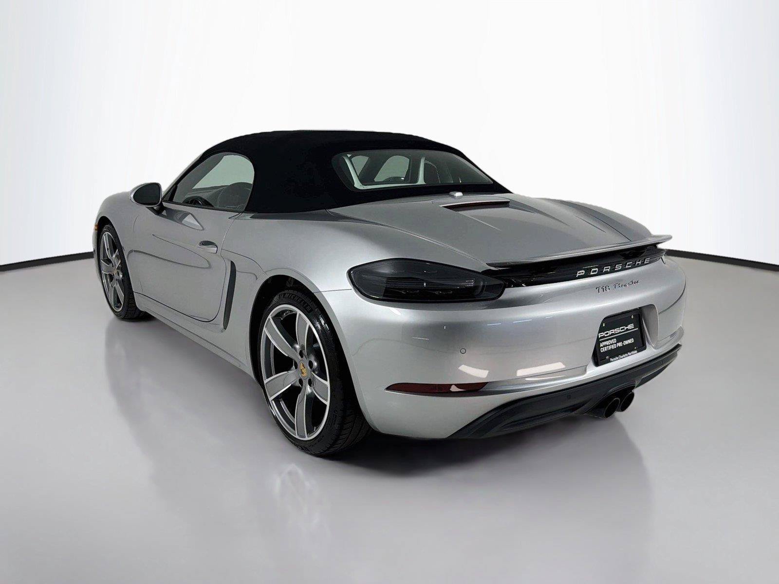Certified 2024 Porsche 718 Boxster RWD image 3
