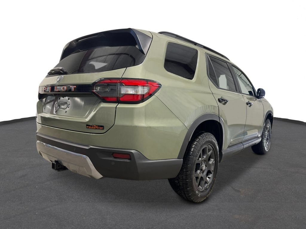 New 2026 Honda Pilot TrailSport image 3
