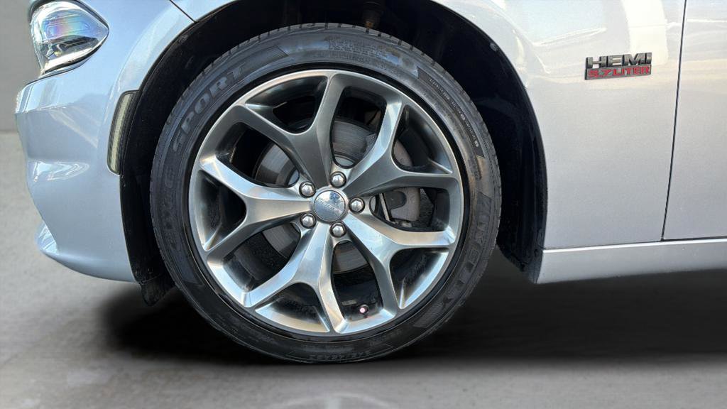Used 2016 Dodge Charger R/T w/ Plus Group RWD image 29