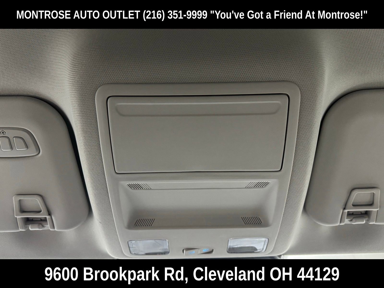 Used 2022 Ford Escape Titanium w/ Titanium Premium Package image 27