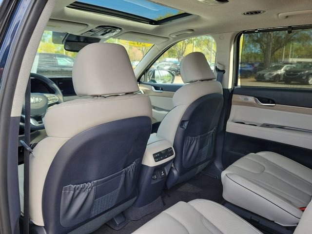 Used 2022 Hyundai Palisade Limited image 11