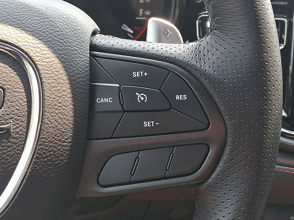 Used 2025 Dodge Durango GT AWD/4WD image 18