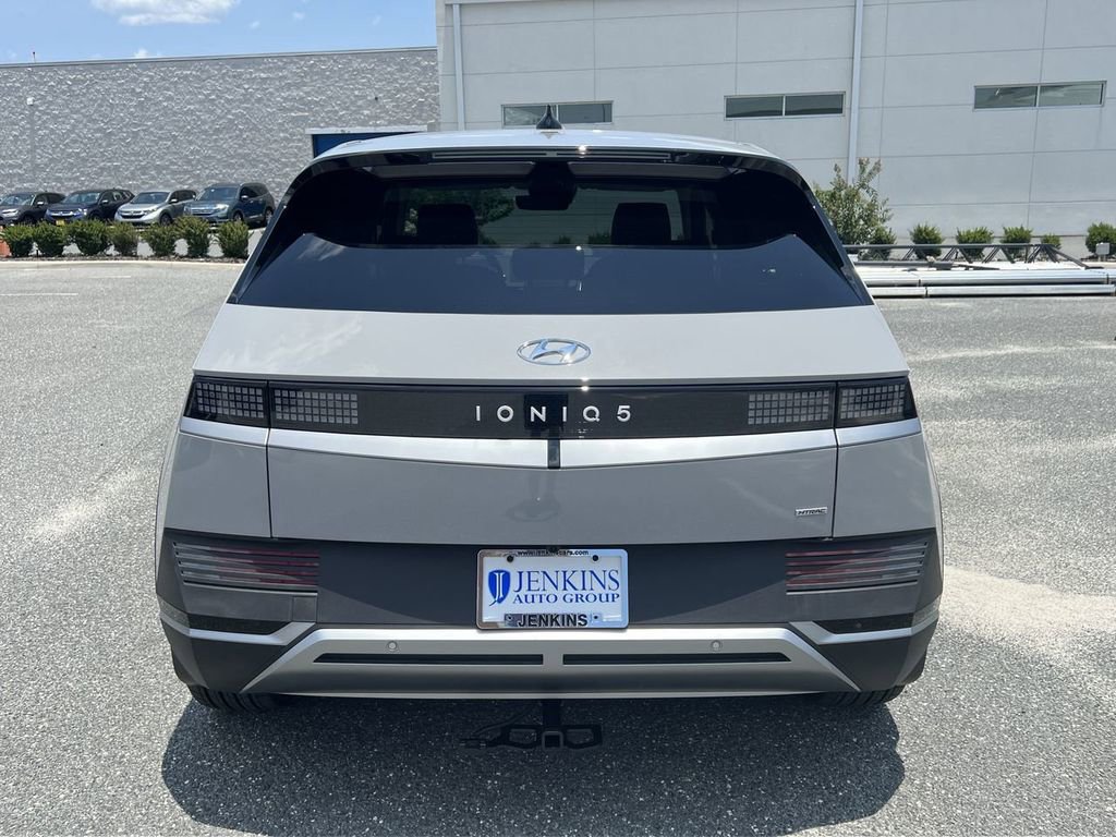 New 2023 Hyundai Ioniq 5 SEL image 12