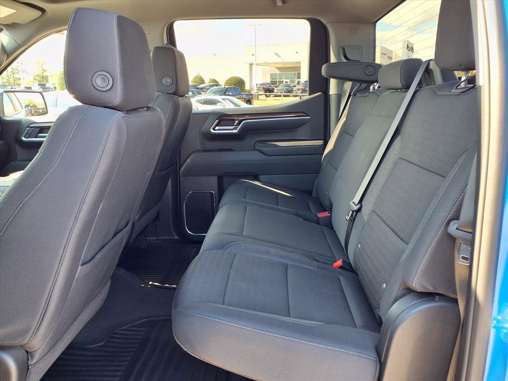 Used 2025 Chevrolet Silverado 1500 LT RWD image 7